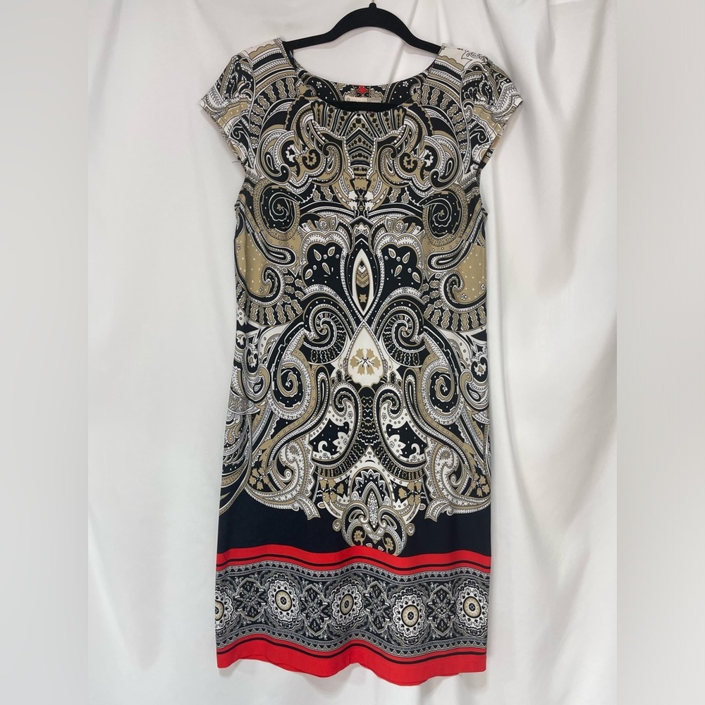 Dress barn Black, Tan, white, red geometric paisley Patterned Dress size 10